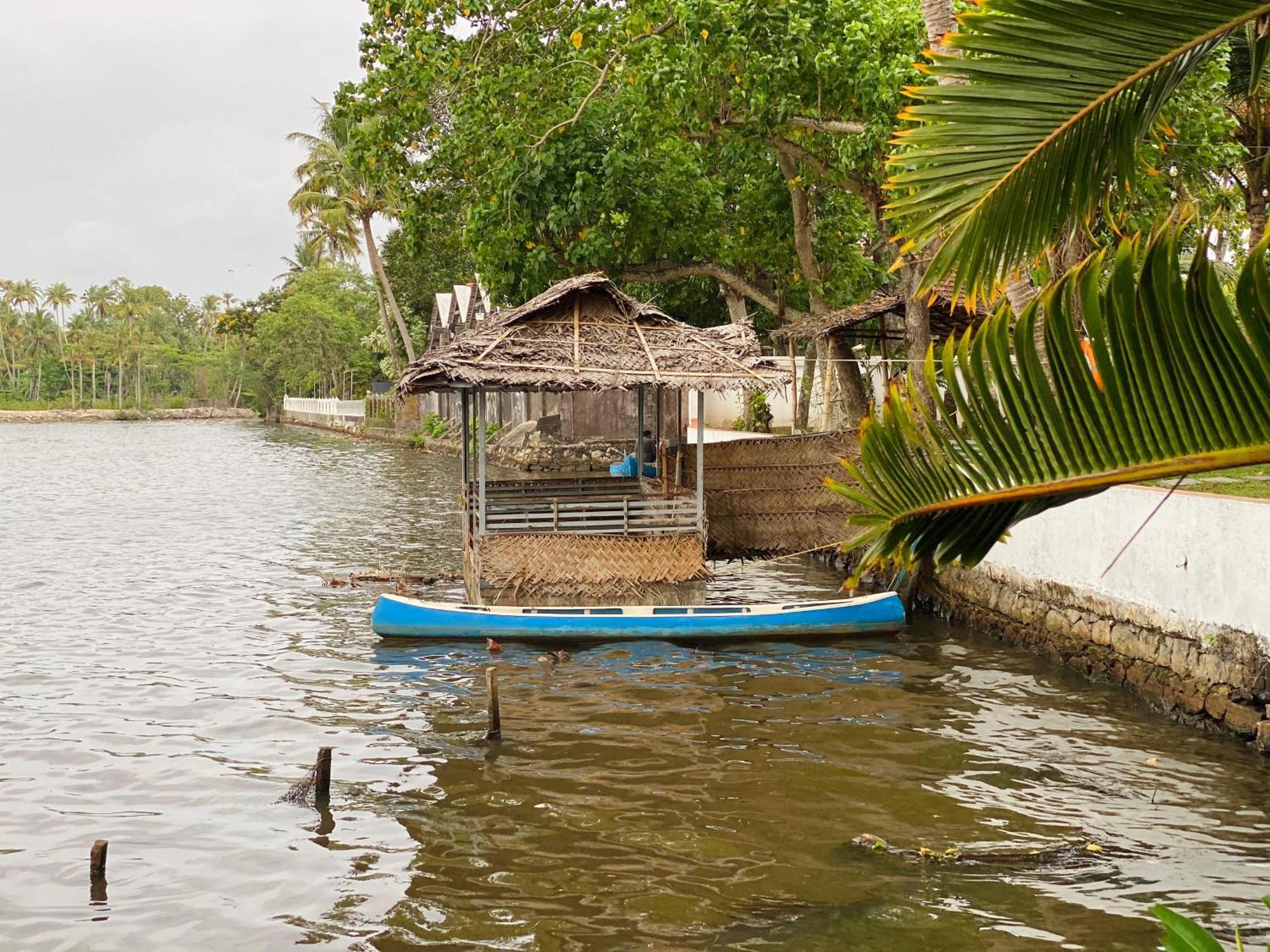 Waterfront By Palmyra Apartment Kollam Exterior photo